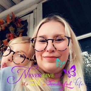 Meet your Posher, Danielle